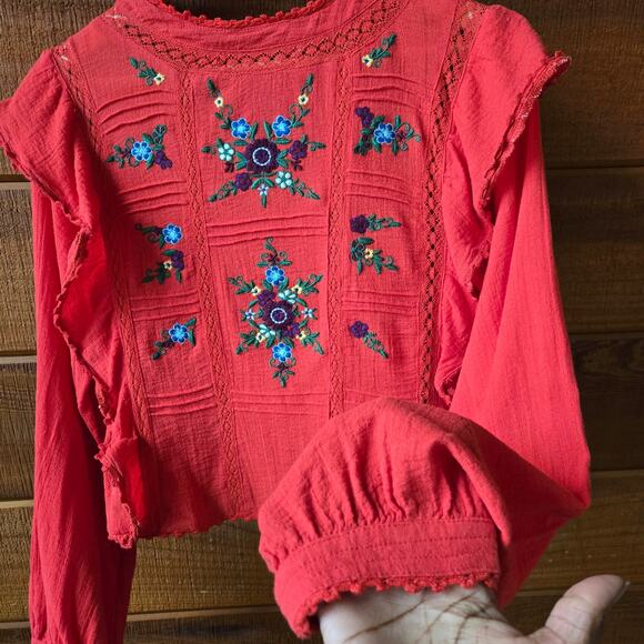 Free People Women Embroidered Ruffle Boho Top S Red Peasant Boho Prairie Western - Picture 3 of 9